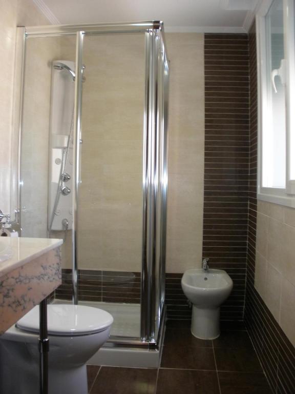 Hostal Virgen Del Villar Лагуна-де-Дуеро Номер фото