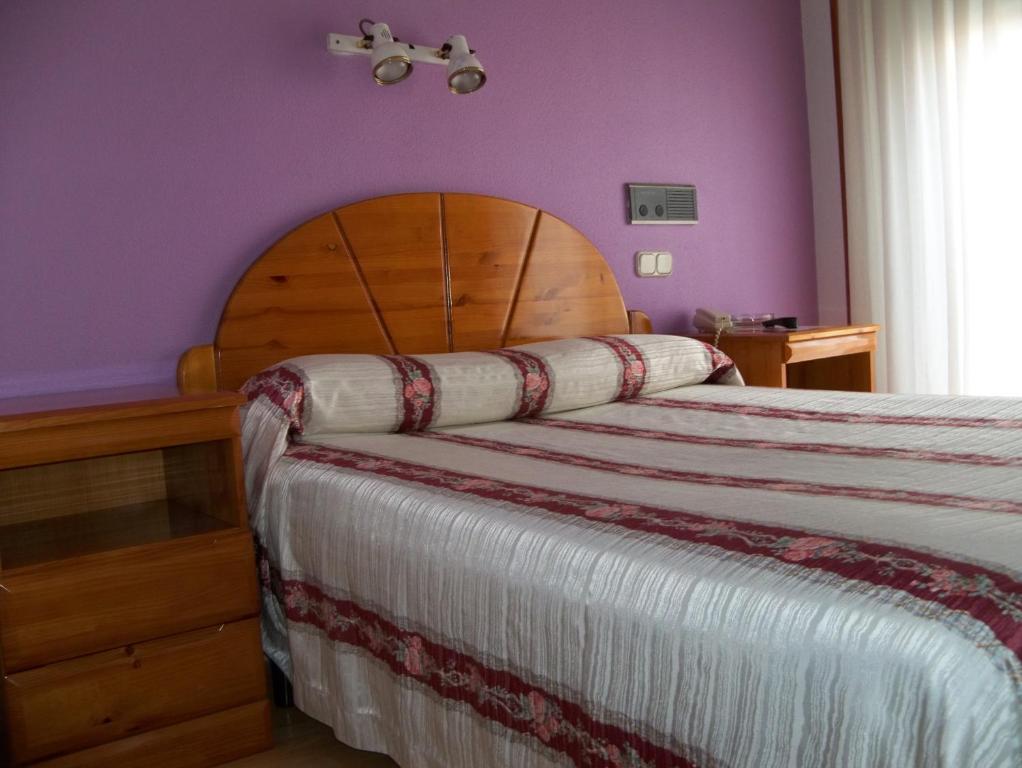 Hostal Virgen Del Villar Лагуна-де-Дуеро Номер фото