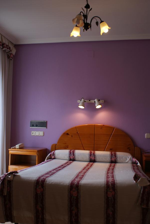 Hostal Virgen Del Villar Лагуна-де-Дуеро Екстер'єр фото